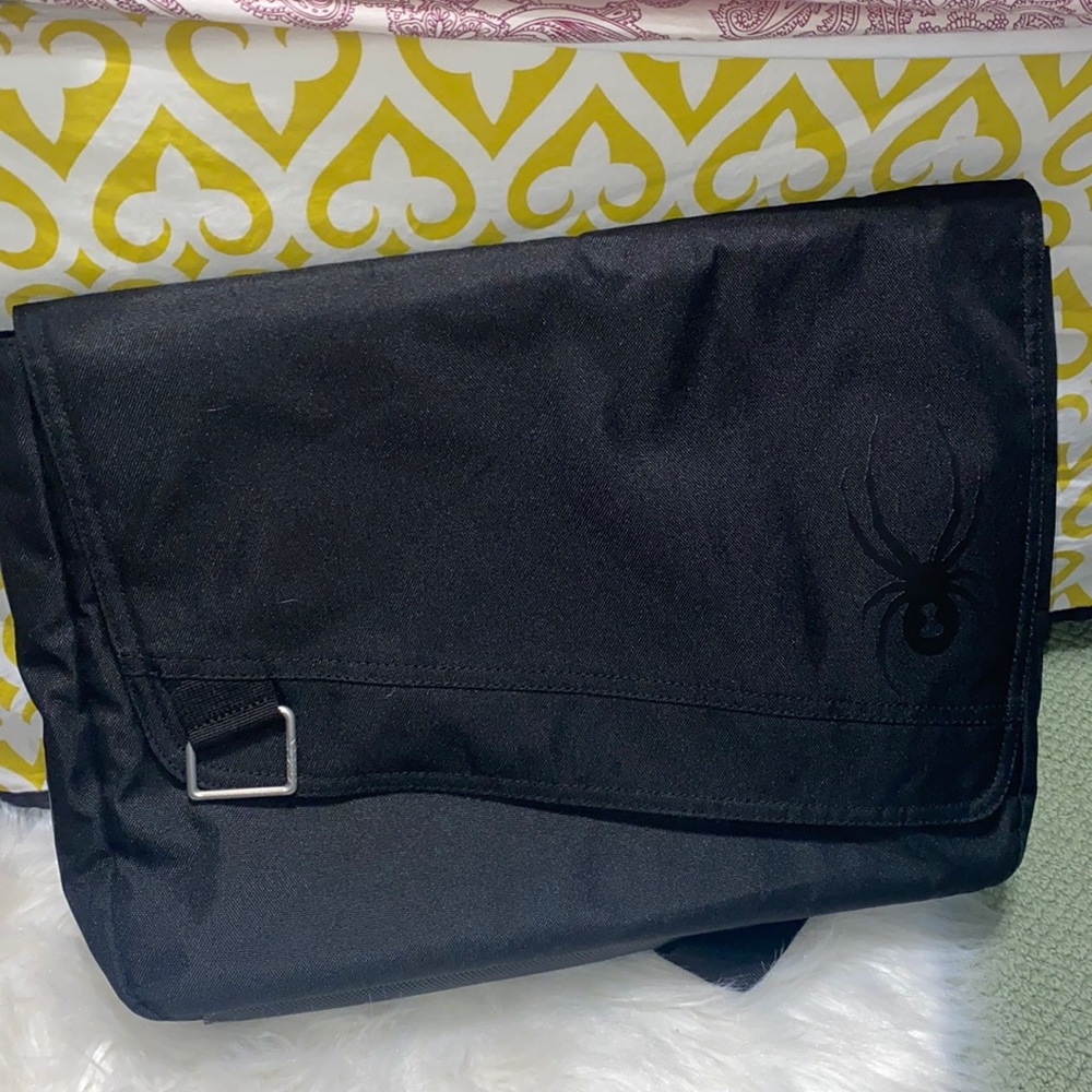 New with tags spyder laptop messenger bag